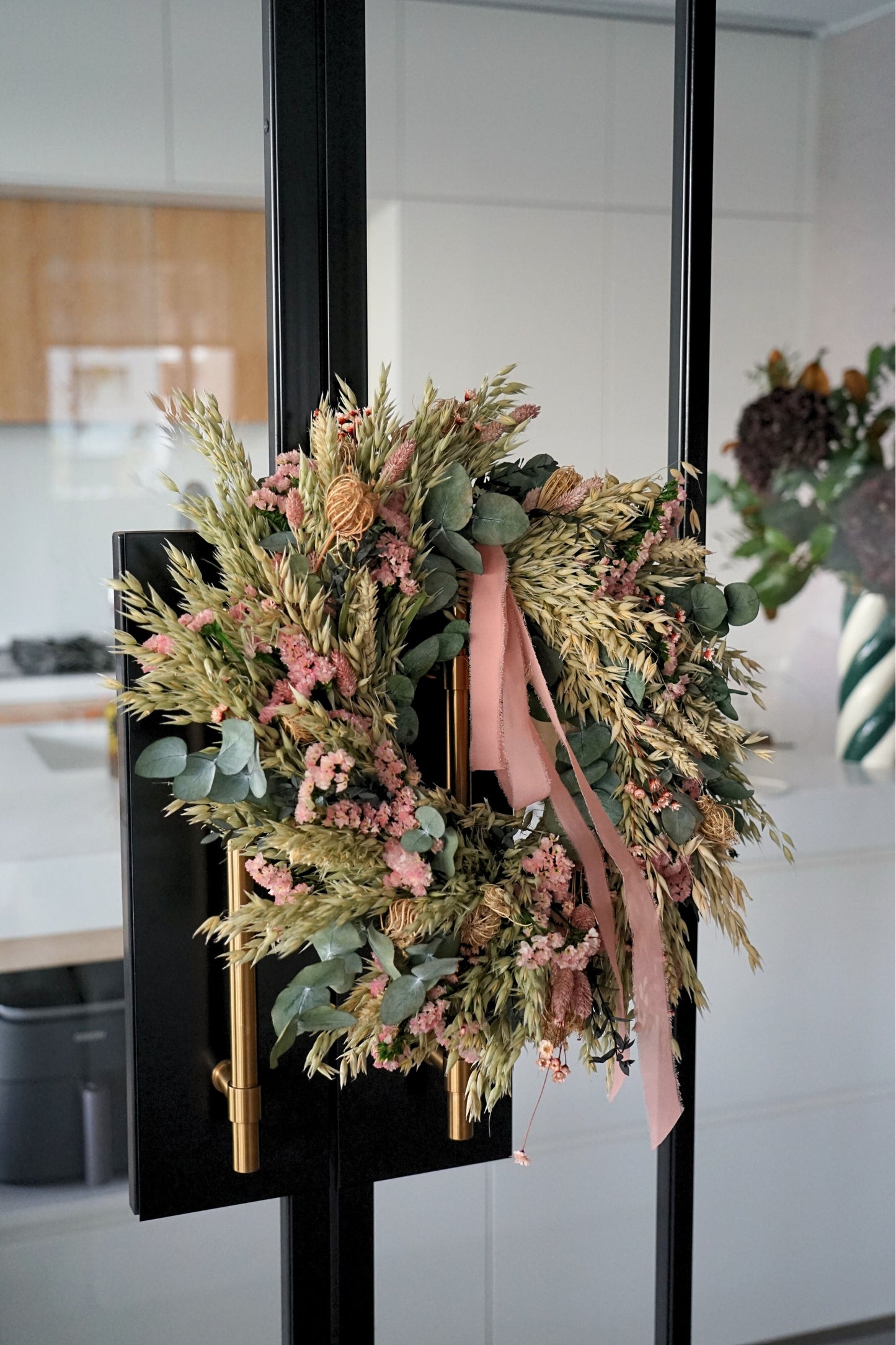 Corona preservado tonos rosas