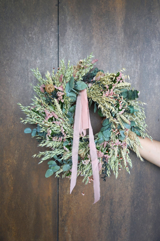 Corona preservado tonos rosas